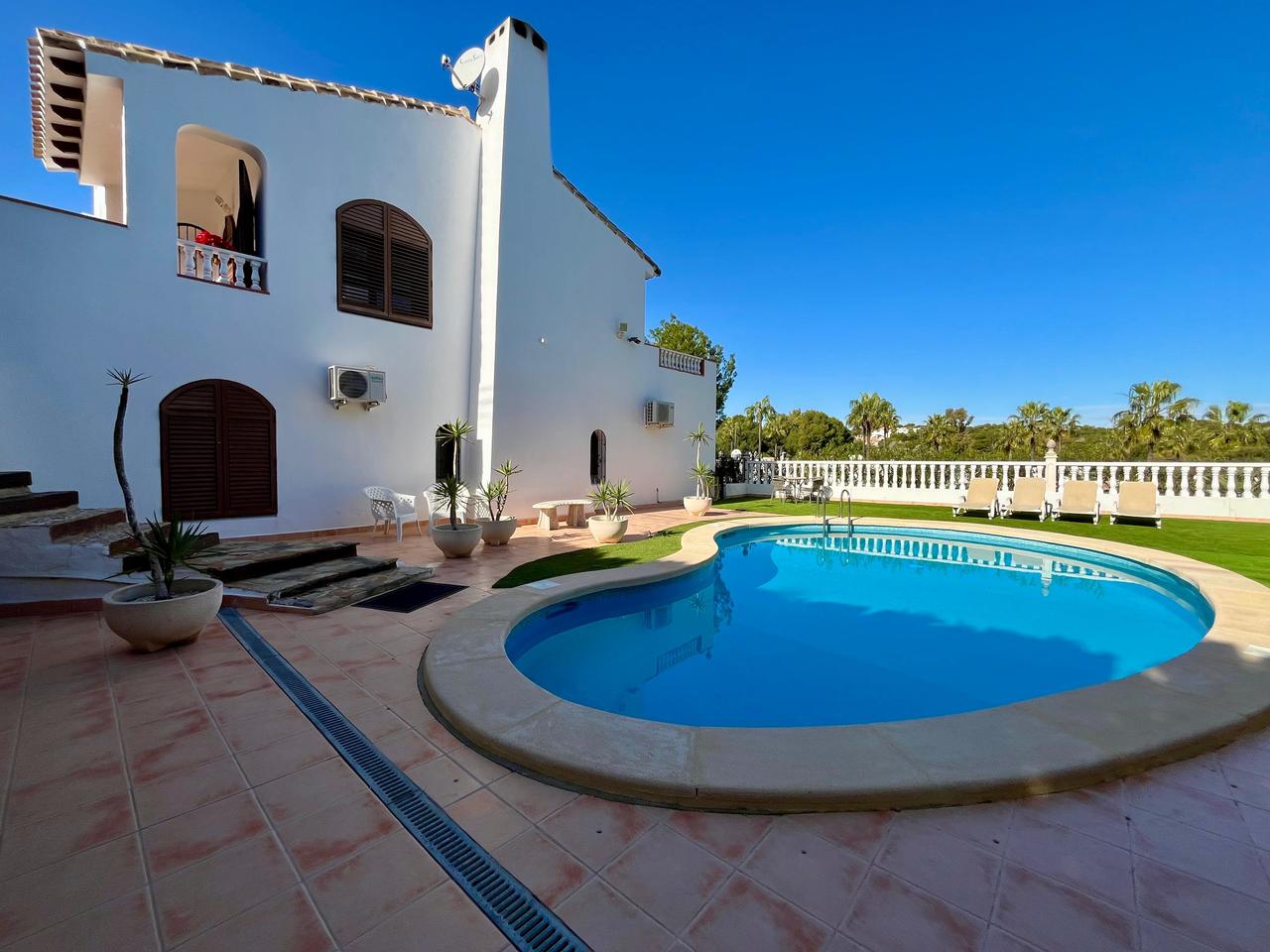 Villa Villamartin, Alicante, Spānijā 4 istabas, 184 m2 Nr. 115958