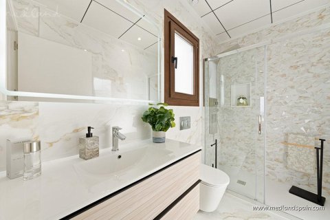 Huvila myytävänä La Nucia, Alicante, Espanja, 3 makuuhuonetta, 136.68 m2 No. 108880 - kuva 9