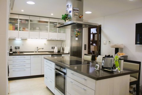 Villa à vendre Alicante, Espagne, 5 chambres, 291 m2 No. 116009 - photo 9