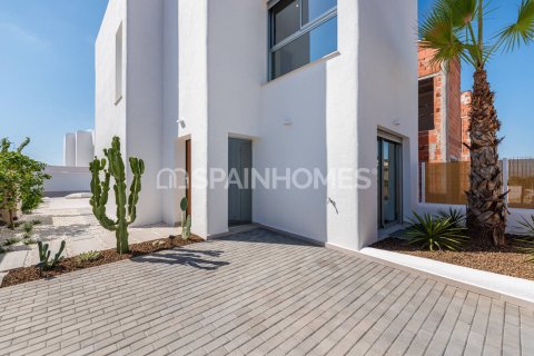 Villa pārdošanā Los Alcazares, Murcia, Spānijā 3 istabas, 110 m2 Nr. 106785 - attēls 3