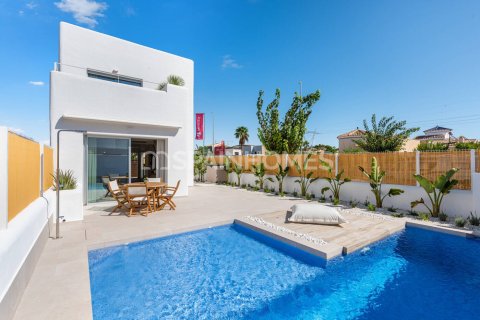 Villa i Los Alcazares, Murcia, Spanien 3 sovrum, 110 kvm. Nr. 106785