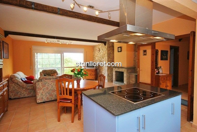 Villa in Lloret de Mar, Girona, Spanien 8 Schlafzimmer, 300 m2 Nr. 104033