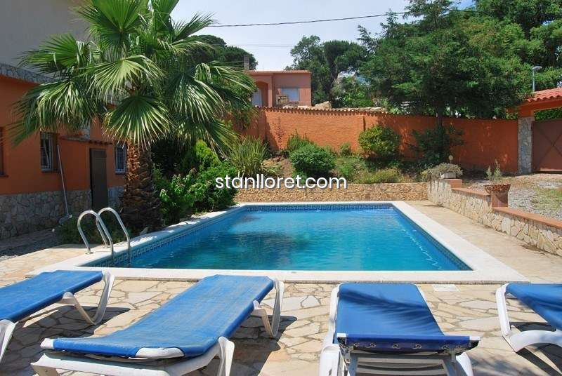 Villa in Lloret de Mar, Girona, Spanien 8 Schlafzimmer, 300 m2 Nr. 104033