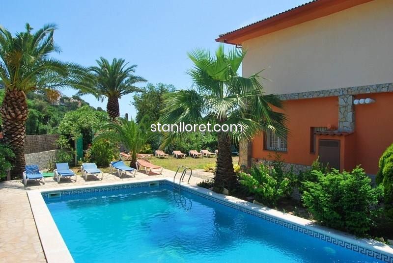 Villa in Lloret de Mar, Girona, Spanien 8 Schlafzimmer, 300 m2 Nr. 104033