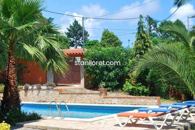 Villa in Lloret de Mar, Girona, Spanien 8 Schlafzimmer, 300 m2 Nr. 104033