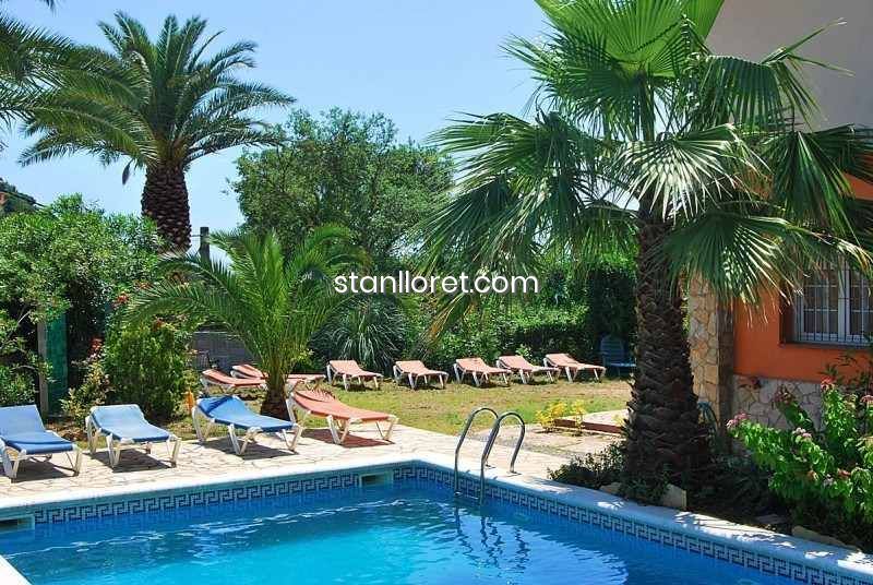 Villa in Lloret de Mar, Girona, Spanien 8 Schlafzimmer, 300 m2 Nr. 104033