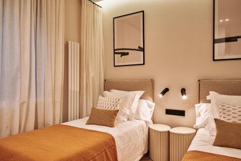 Appartamento in vendita Madrid, Spagna 3 camere da letto, 213 mq. N° 109330 - foto 9