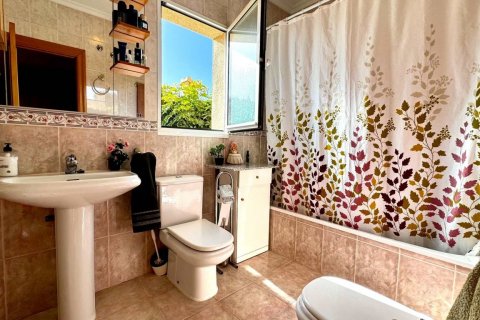 Huvila myytävänä La Nucia, Alicante, Espanja, 3 makuuhuonetta, 159 m2 No. 113900 - kuva 16