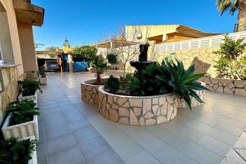 Huvila myytävänä La Nucia, Alicante, Espanja, 3 makuuhuonetta, 159 m2 No. 113900 - kuva 9