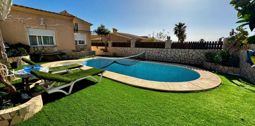 Huvila La Nucia, Alicante, Espanja 3 makuuhuonetta, 159 m2 No. 113900
