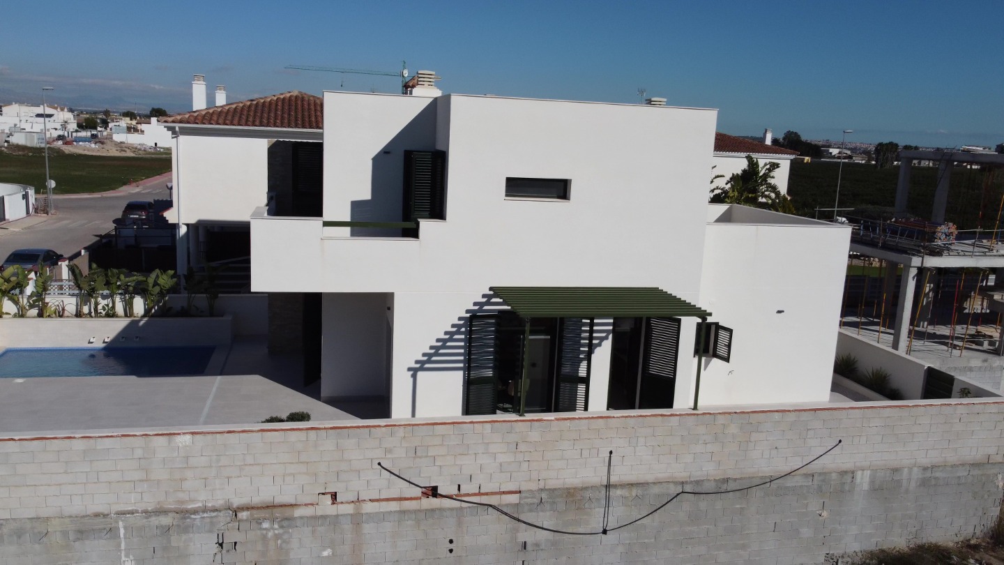 Villa a Daya Nueva, Alicante, Spagna 3 camere da letto, 140 mq. N° 94063