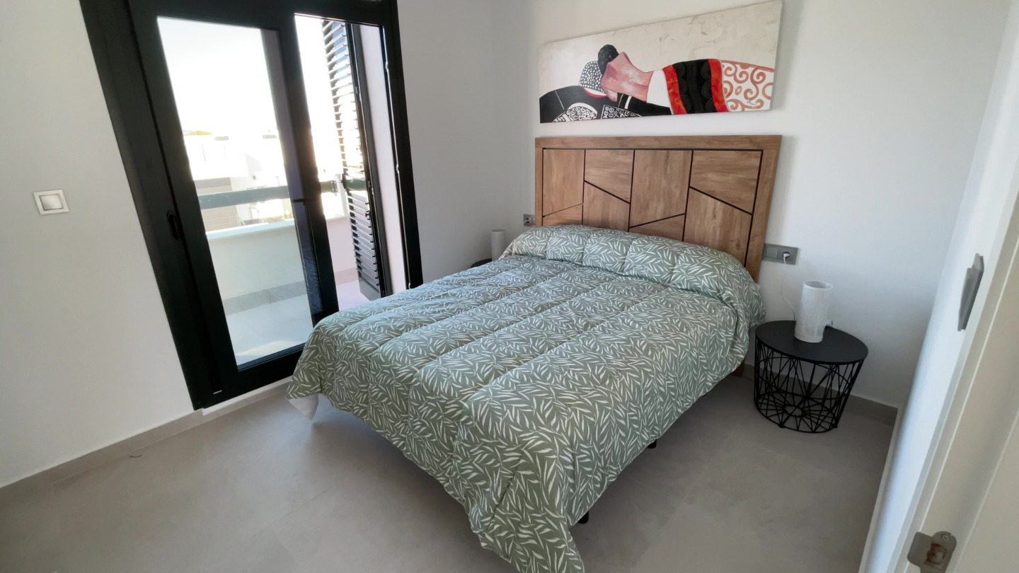 Villa a Daya Nueva, Alicante, Spagna 3 camere da letto, 140 mq. N° 94063