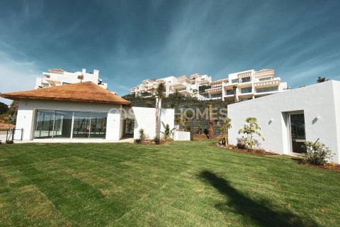 Продажа квартиры в Бенахавис, Малага, Испания 3 спальни, 168м2 №48392 - фото 22