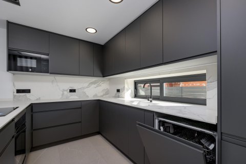Huvila myytävänä Torrevieja, Alicante, Espanja, 3 makuuhuonetta, 141 m2 No. 112657 - kuva 14