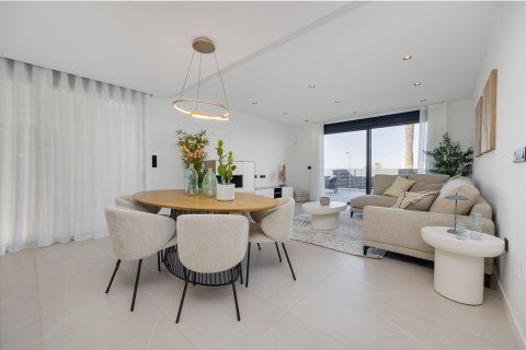 Huvila myytävänä Torrevieja, Alicante, Espanja, 3 makuuhuonetta, 141 m2 No. 112657 - kuva 16