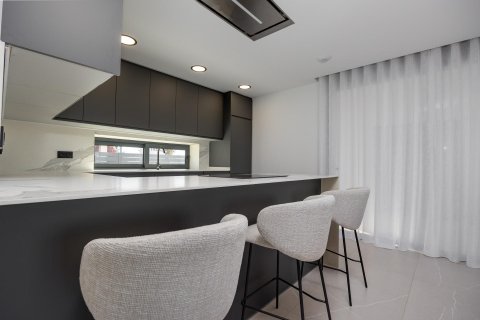 Huvila myytävänä Torrevieja, Alicante, Espanja, 3 makuuhuonetta, 141 m2 No. 112657 - kuva 13
