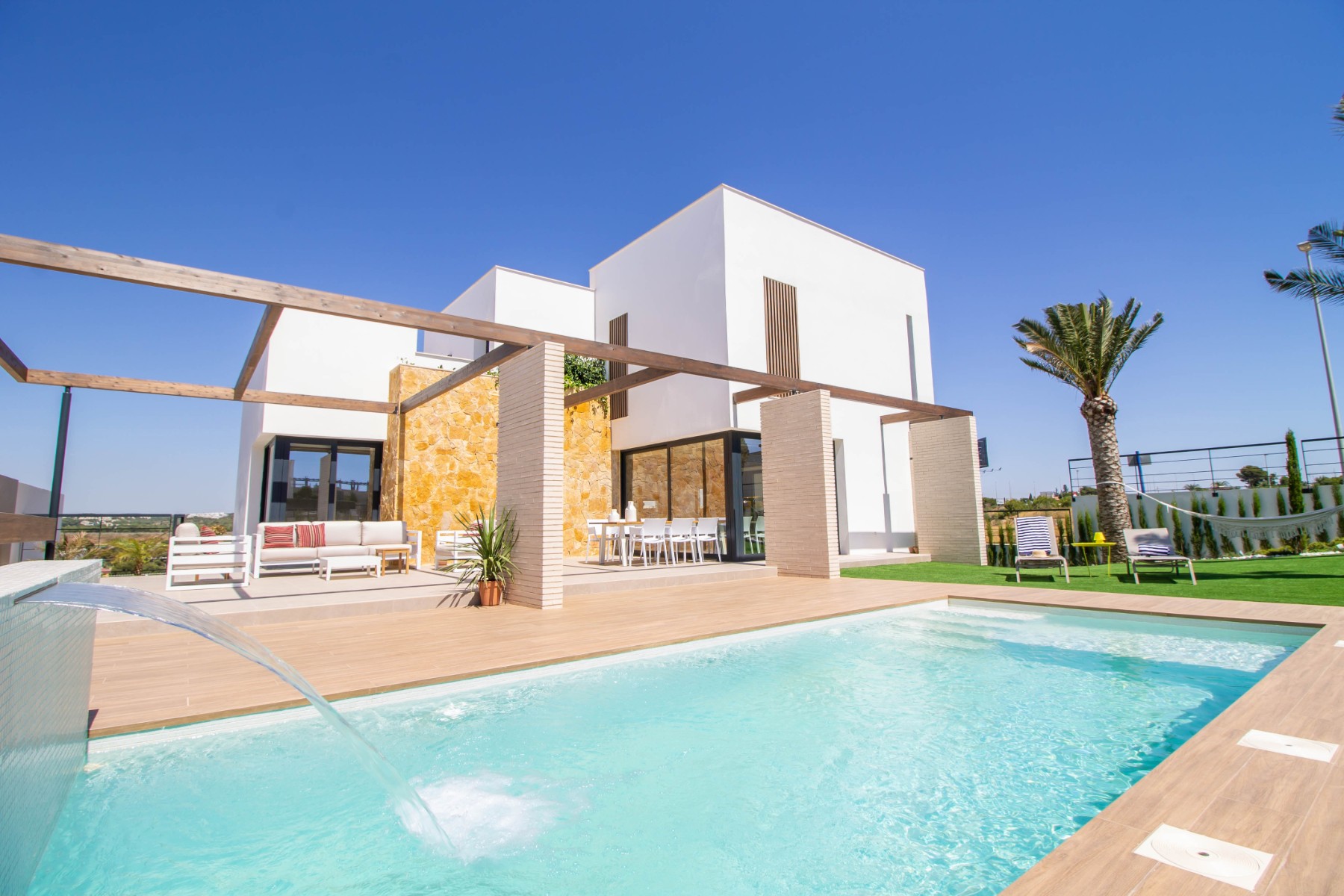 Villa en Alicante, España 4 dormitorios, 196 m2 No. 96681