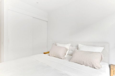 Apartment for sale Alicante, Spain 3 bedrooms, 133 sq.m. No. 96682 - photo 7