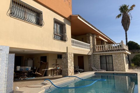 Willa La Nucia, Alicante, Hiszpania 7 sypialni, 651 mkw. nr 118076 – zdjęcie 4