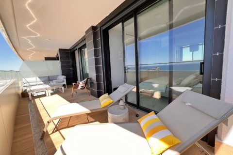 Продажа квартиры в Бенидорм, Аликанте, Испания 3 спальни, 130м2 №118078 - фото 19