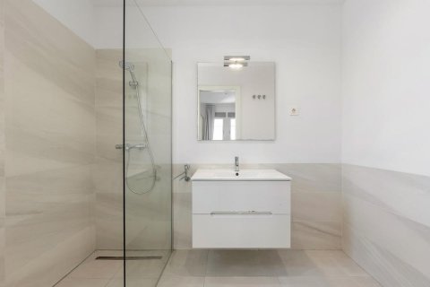Продажа квартиры Аликанте, Испания 2 спальни, 94м2 №113012 - фото 20