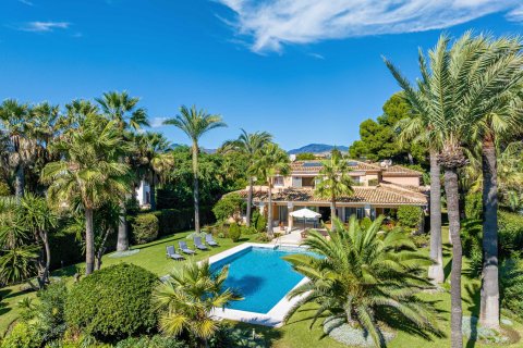 Casa in vendita Estepona, Malaga, Spagna 9 camere da letto, 735 mq. N° 100479 - foto 10