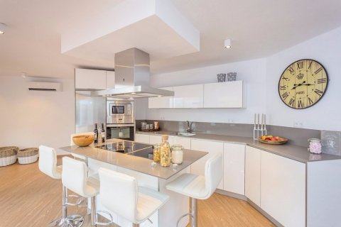 Продажа дома Эстепона, Малага, Испания 4 спальни, 269м2 №22425 - фото 5