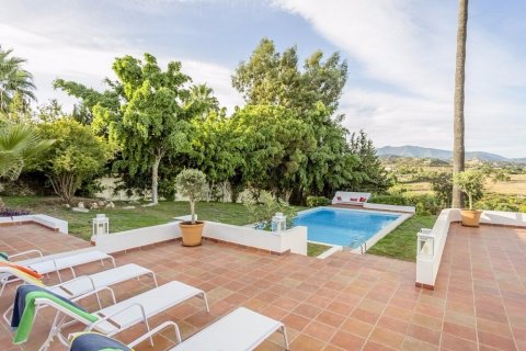 Продажа дома Эстепона, Малага, Испания 4 спальни, 269м2 №22425 - фото 8