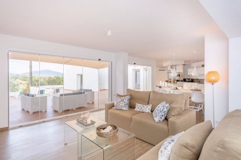 Продажа дома Эстепона, Малага, Испания 4 спальни, 269м2 №22425 - фото 2