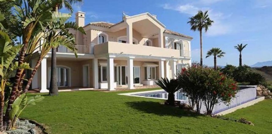 Casa Estepona, Malaga, Spagna 5 camere da letto, 619 mq. N° 22490