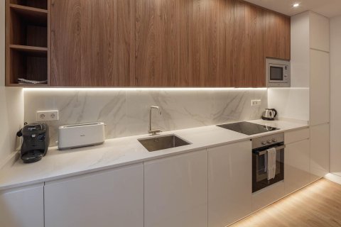 Huoneisto myytävänä Madrid, Espanja, 2 makuuhuonetta, 84 m2 No. 87275 - kuva 6