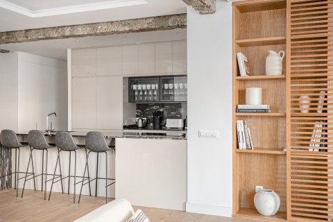 Apartment for sale Madrid, Spain 3 bedrooms, 186 sq.m. No. 87278 - photo 6