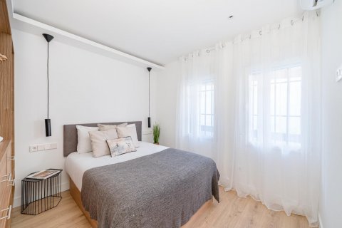 Lägenhet till salu Madrid, Spanien 3 sovrum, 110 kvm. Nr. 87277 - foto 8