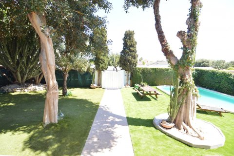 Villa for sale Torrevieja, Alicante, Spain 4 bedrooms, 394 sq.m. No. 116932 - photo 9