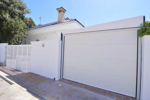 Villa for sale Torrevieja, Alicante, Spain 4 bedrooms, 394 sq.m. No. 116932 - photo 18