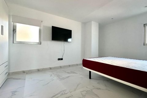 Apartment for rent Benidorm, Alicante, Spain 2 bedrooms, 50 sq.m. No. 116998 - photo 4