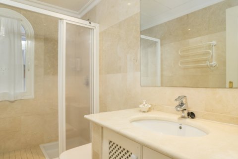 Apartamento en venta Marbella, Málaga, España 2 dormitorios, 124.16 m2 No. 107907 - foto 8