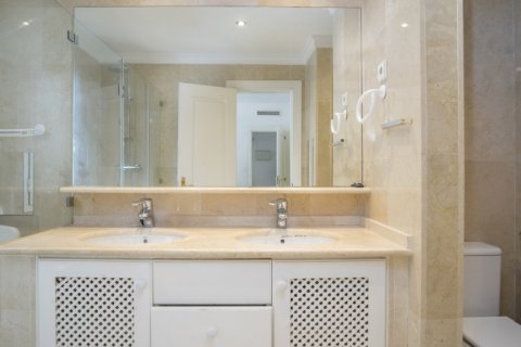 Lägenhet till salu Marbella, Malaga, Spanien 4 sovrum, 141.41 kvm. Nr. 107905 - foto 13