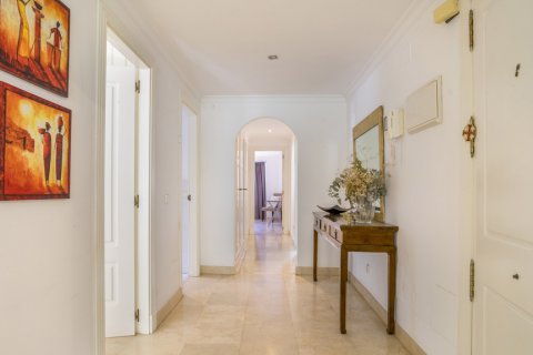 Lägenhet till salu Marbella, Malaga, Spanien 4 sovrum, 141.41 kvm. Nr. 107905 - foto 22