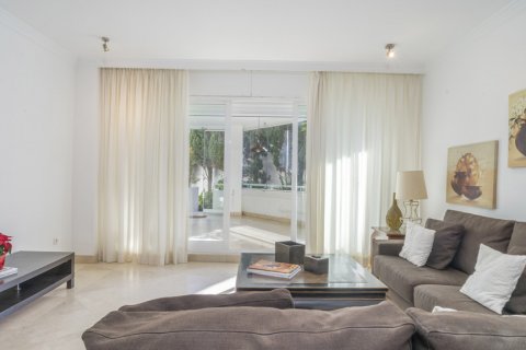 Lägenhet till salu Marbella, Malaga, Spanien 4 sovrum, 141.41 kvm. Nr. 107905 - foto 17