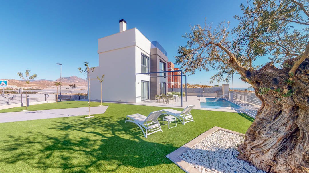Villa in Mutxamel, Alicante, Spain 3 bedrooms, 327 sq.m. No. 84277