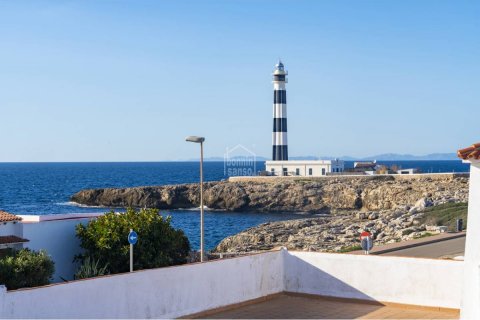 Huvila myytävänä Ciutadella De Menorca, Menorca, Espanja, 4 makuuhuonetta, 241 m2 No. 110947 - kuva 13