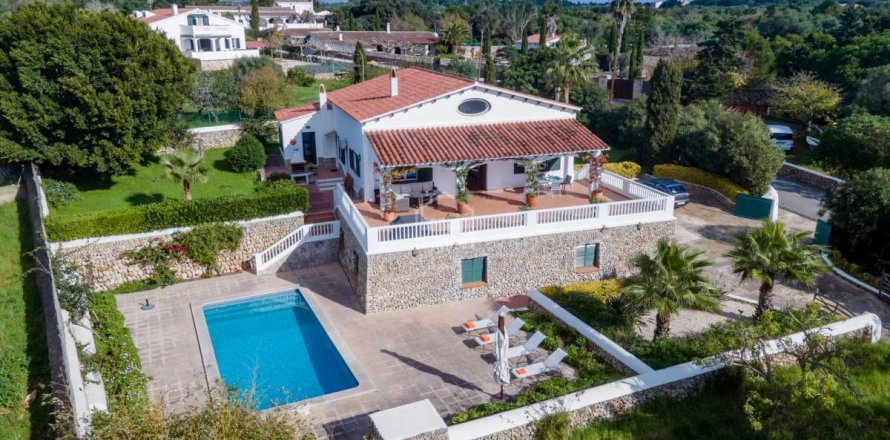 Villa Alaior, Menorca, Spanien 5 sovrum, 540 kvm. Nr. 110938