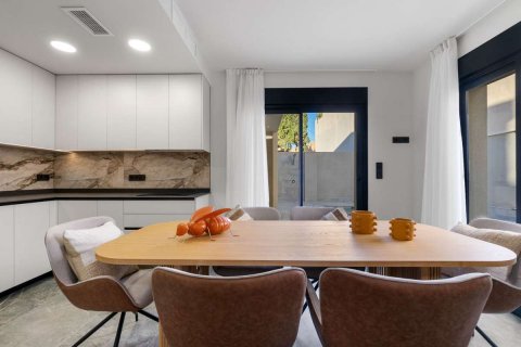 Villa for sale Torre de la Horadada, Alicante, Spain 4 bedrooms, 173 sq.m. No. 115905 - photo 7