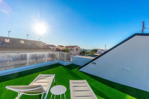 Villa for sale Torre de la Horadada, Alicante, Spain 4 bedrooms, 173 sq.m. No. 115905 - photo 23