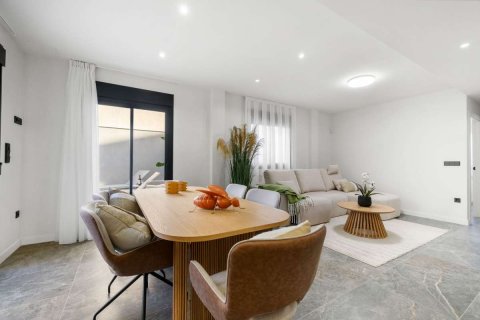 Villa for sale Torre de la Horadada, Alicante, Spain 4 bedrooms, 173 sq.m. No. 115905 - photo 2
