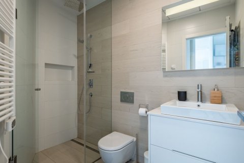 Huoneisto myytävänä Alicante, Espanja, 2 makuuhuonetta, 76 m2 No. 115911 - kuva 25