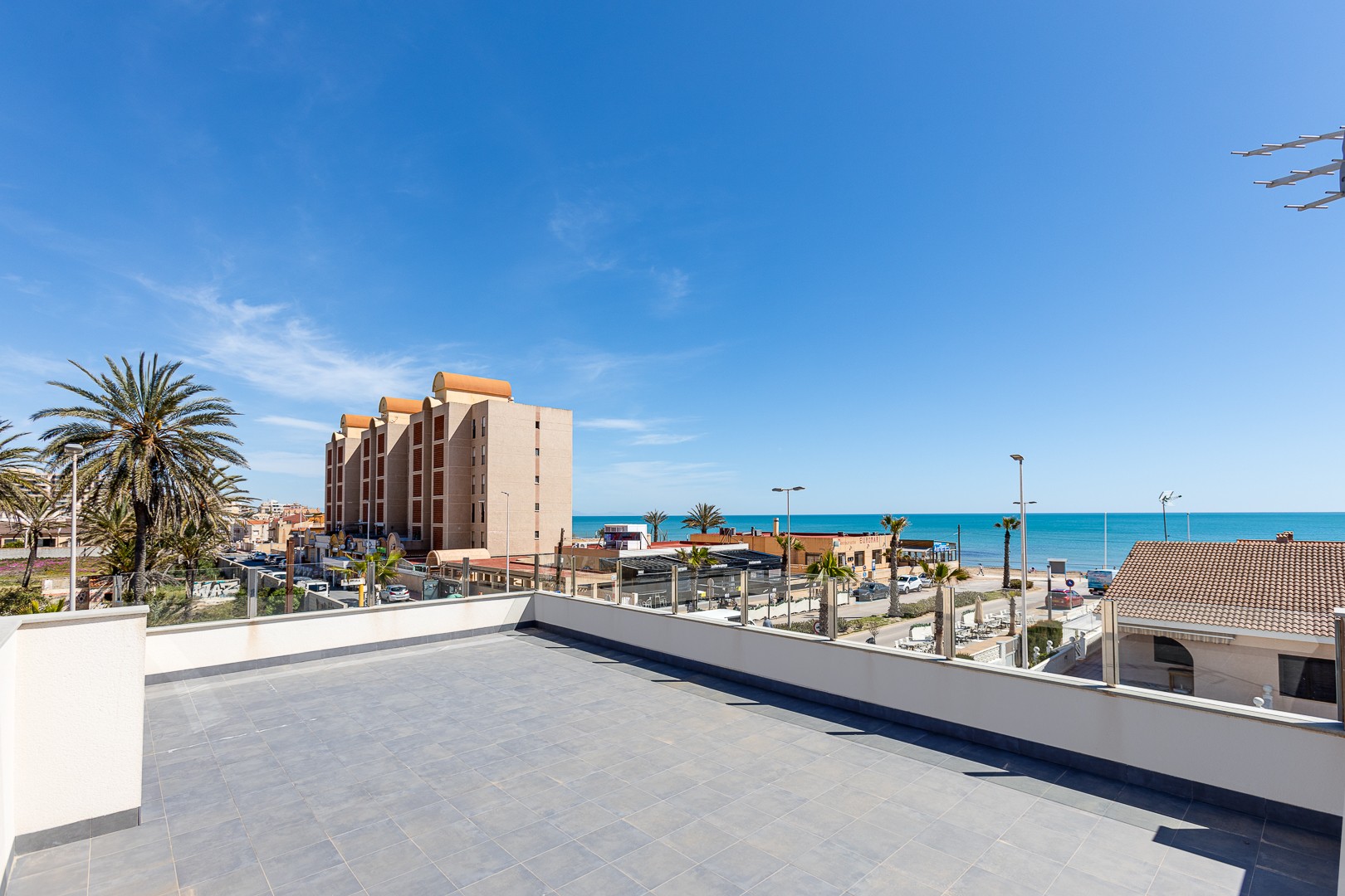 Villa i La Mata, Toledo, Spanien 4 sovrum, 210 kvm. Nr. 95983