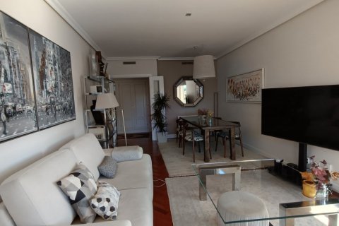 Apartment for rent Alcobendas, Madrid, Spain 2 bedrooms, 100 sq.m. No. 107797 - photo 4