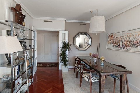 Apartment for rent Alcobendas, Madrid, Spain 2 bedrooms, 100 sq.m. No. 107797 - photo 10